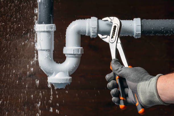 Professional Drain Cleaning technician working in Smithton, IL